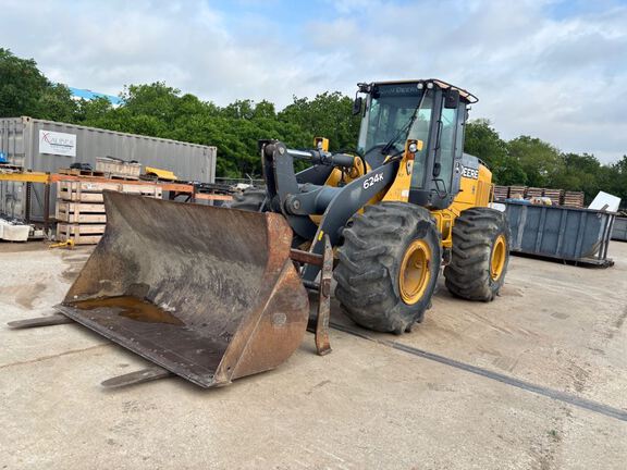 Photo of a 2014 John Deere 624K