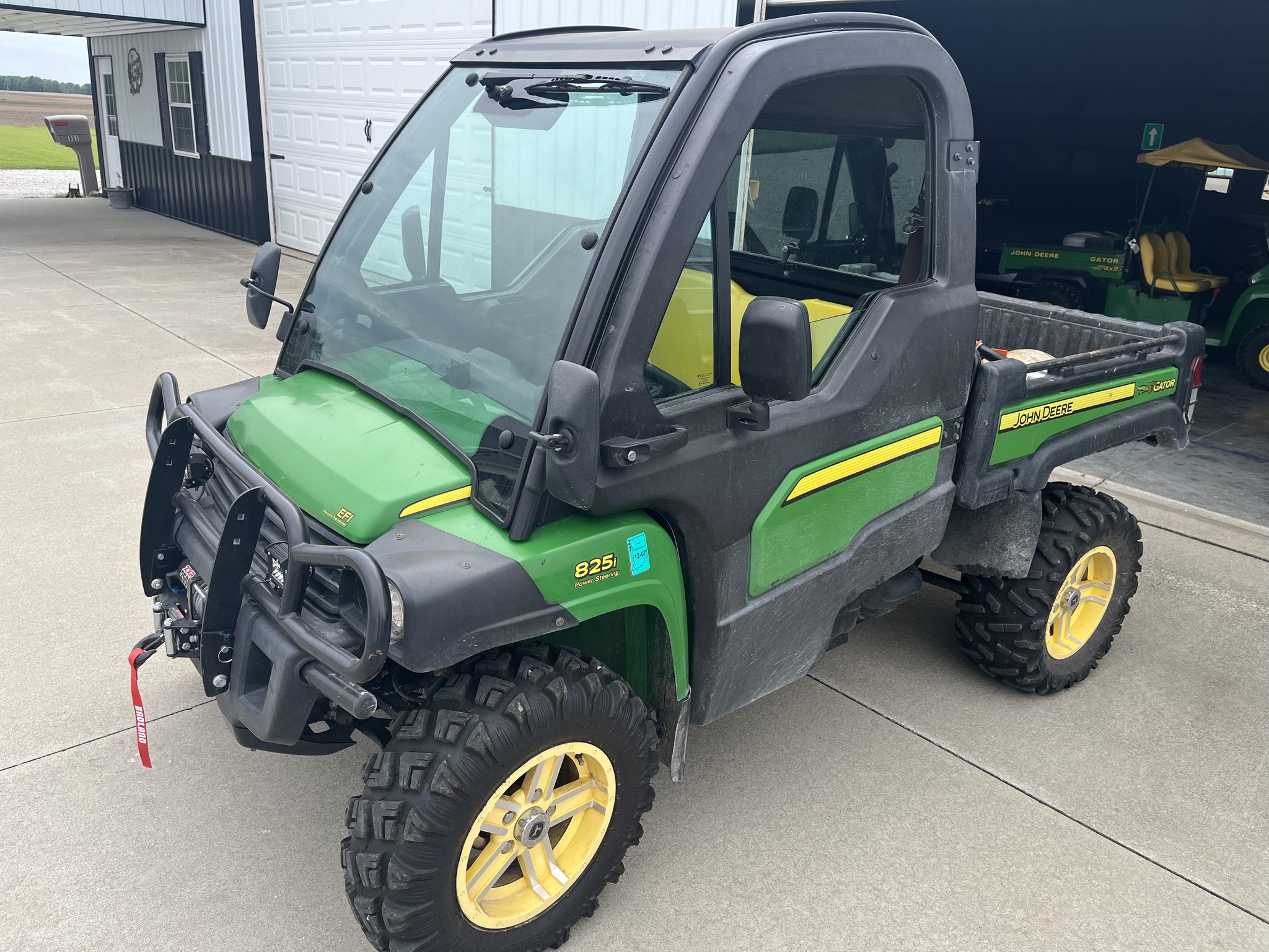 2017 John Deere XUV 825i Image 1