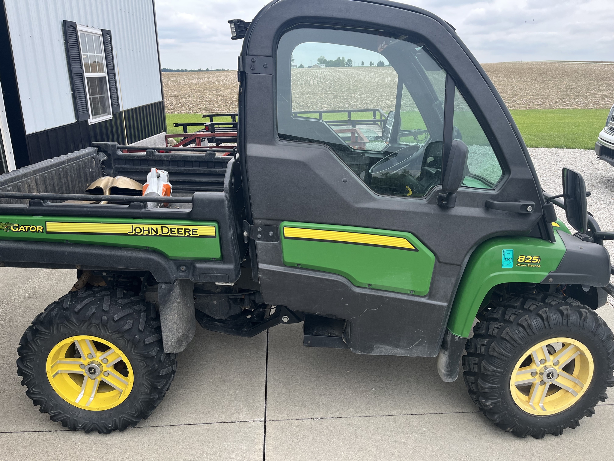 2017 John Deere XUV 825i Image 4