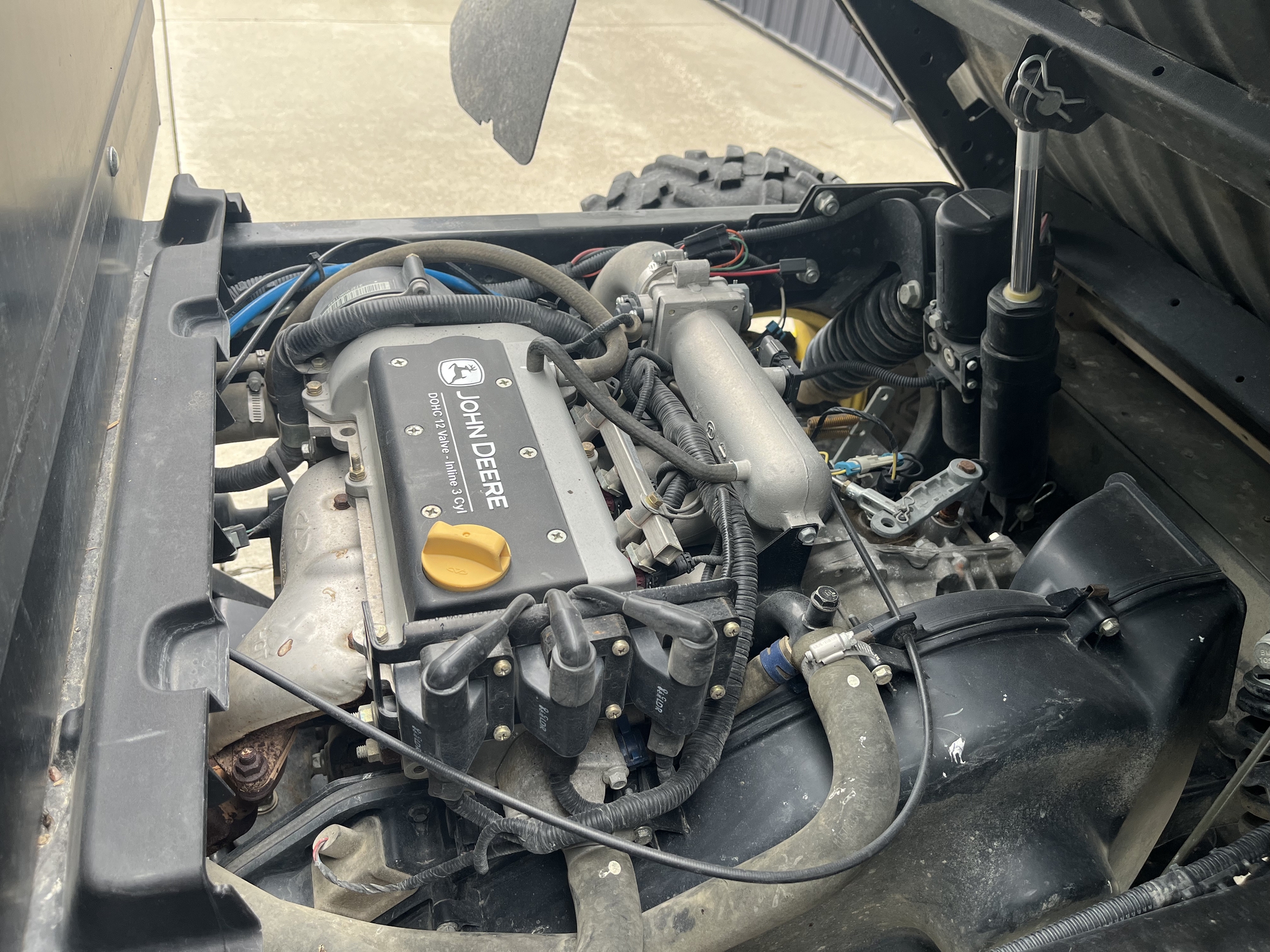 2017 John Deere XUV 825i Image 7