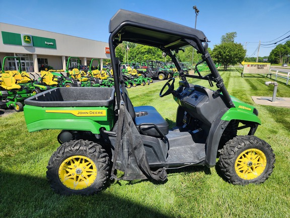 2023 John-Deere XUV 590M