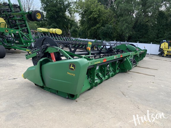 Photo of 2019 John Deere 740FD