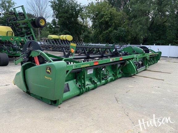Photo of 2019 John Deere 740FD