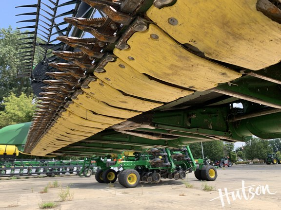 Photo of 2019 John Deere 740FD