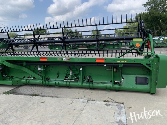 Photo of 2019 John Deere 740FD