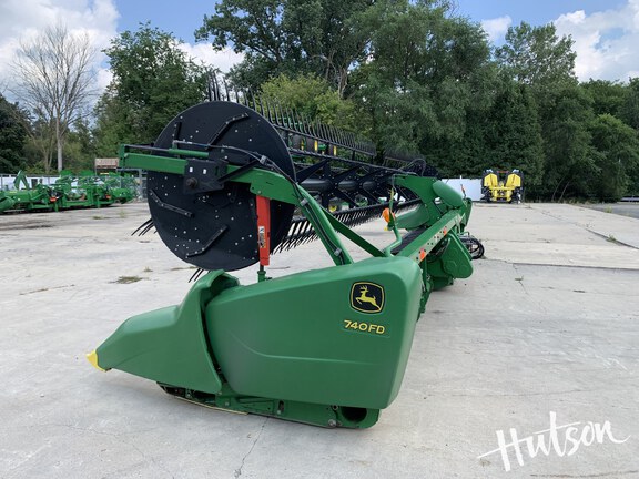 Photo of 2019 John Deere 740FD