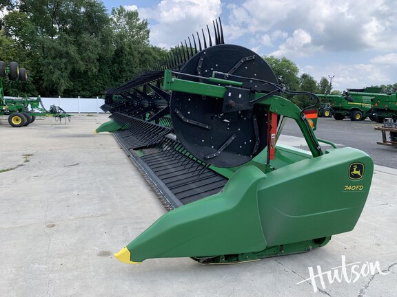 Photo of 2019 John Deere 740FD