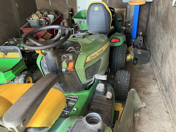 2021 John Deere X738 - Photo7