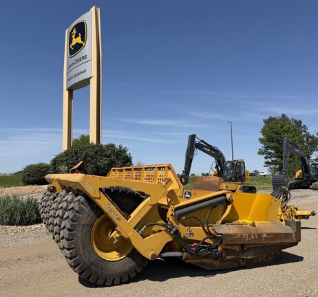 Photo of a 2017 John Deere 1814D C