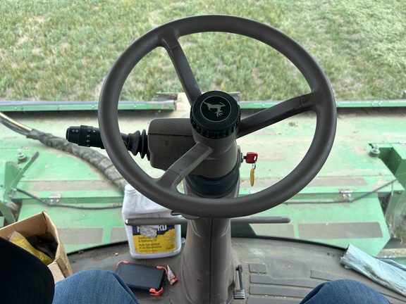 2017 John Deere W235 (13th thumbnail)