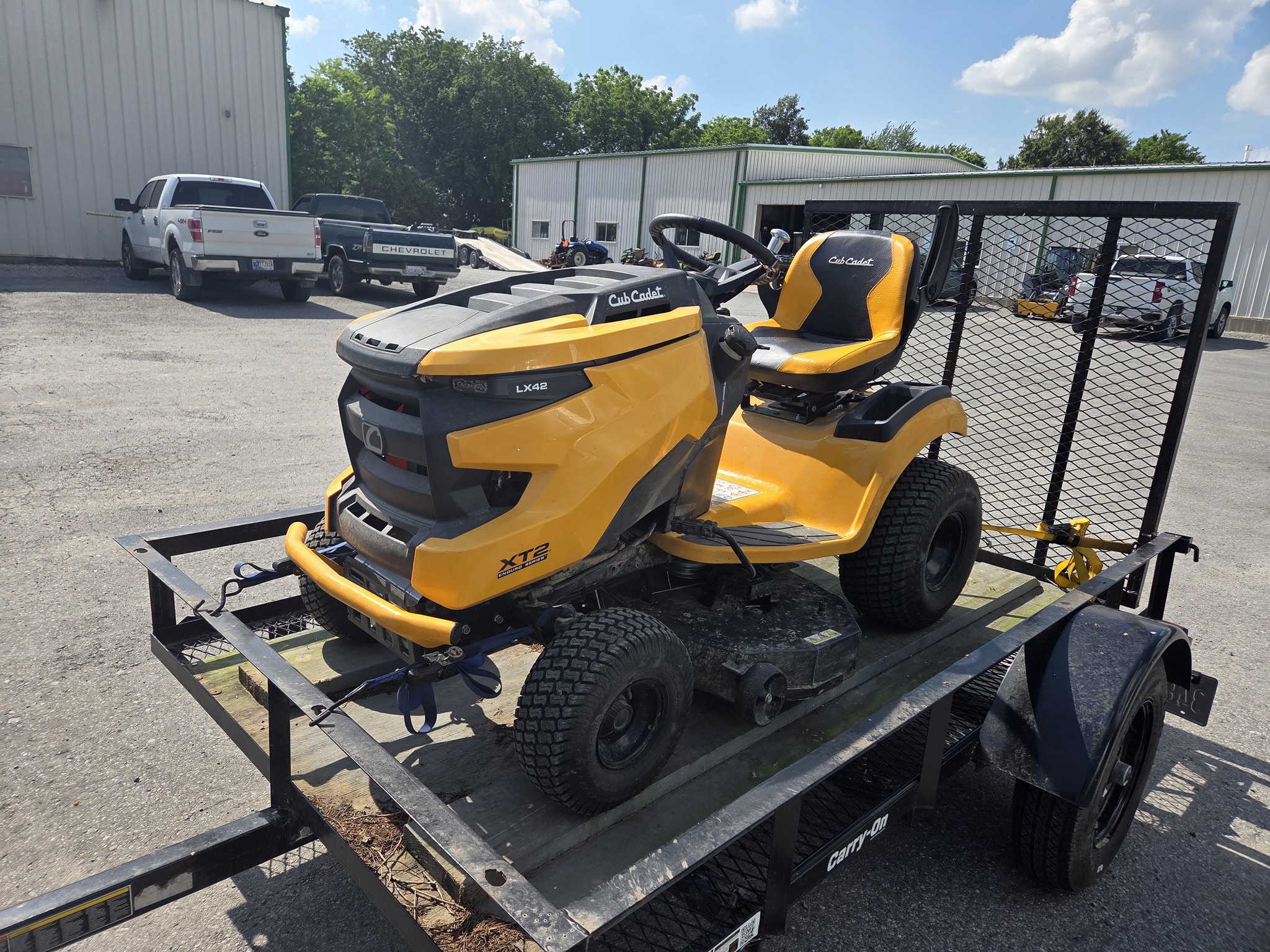 2022 Cub Cadet LX42 KH - Sydenstricker Nobbe Partners
