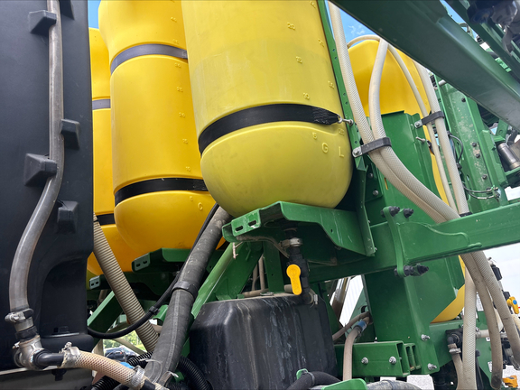 Used 2022 John Deere 410R Self Propelled Sprayers at Koenig Equipment in Oxford, OH - Photo10