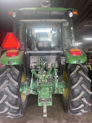 Photo of 2023 John Deere 5090E