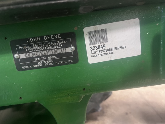 Photo of 2023 John Deere 5090E