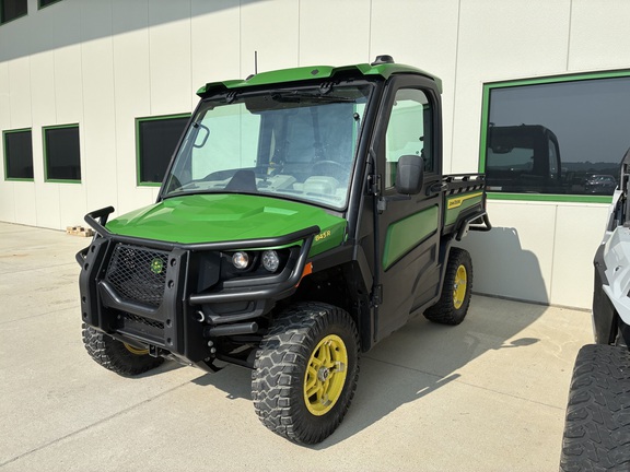 2025 John Deere XUV 845R Used Equipment