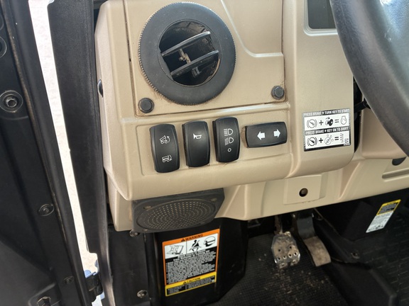 2025 John Deere XUV 845R (15th thumbnail)