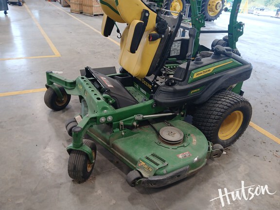 Photo of 2023 John Deere Z950R