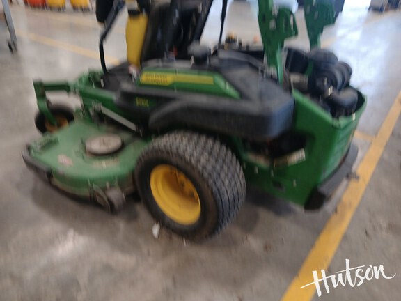 Photo of 2023 John Deere Z950R