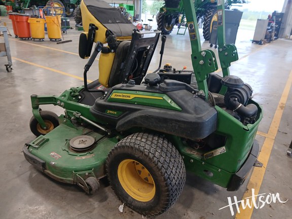 Photo of 2023 John Deere Z950R