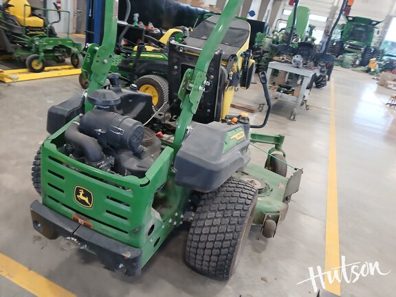 Photo of 2023 John Deere Z950R