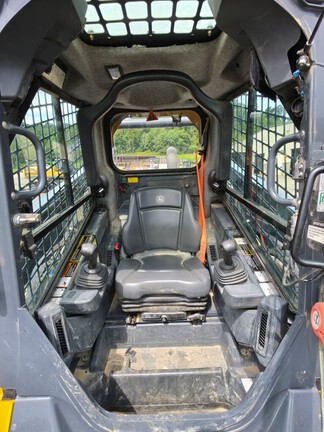 2022 John Deere 331G