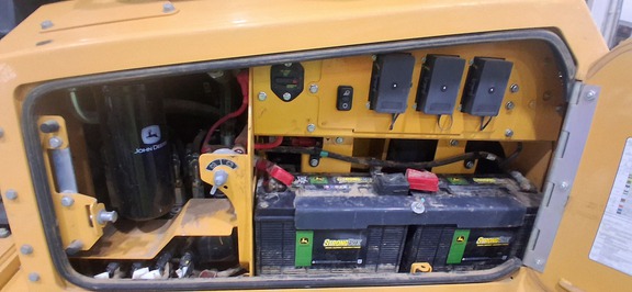2023 John Deere 700L XLT