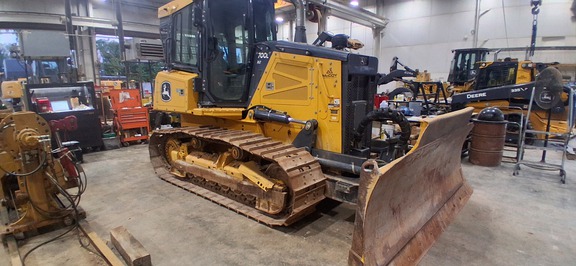 2023 John Deere 700L XLT