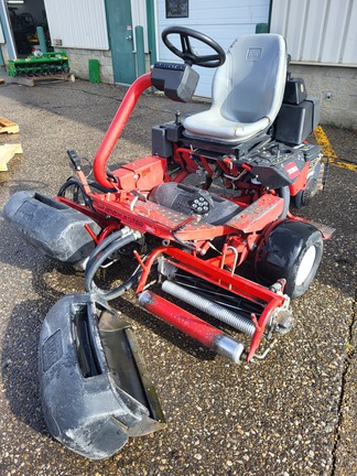 Used 2005 Toro Greens Master 3150 Riding Greens Mowers at Horizon Ag & Turf in Edmonton West, AB - Photo2