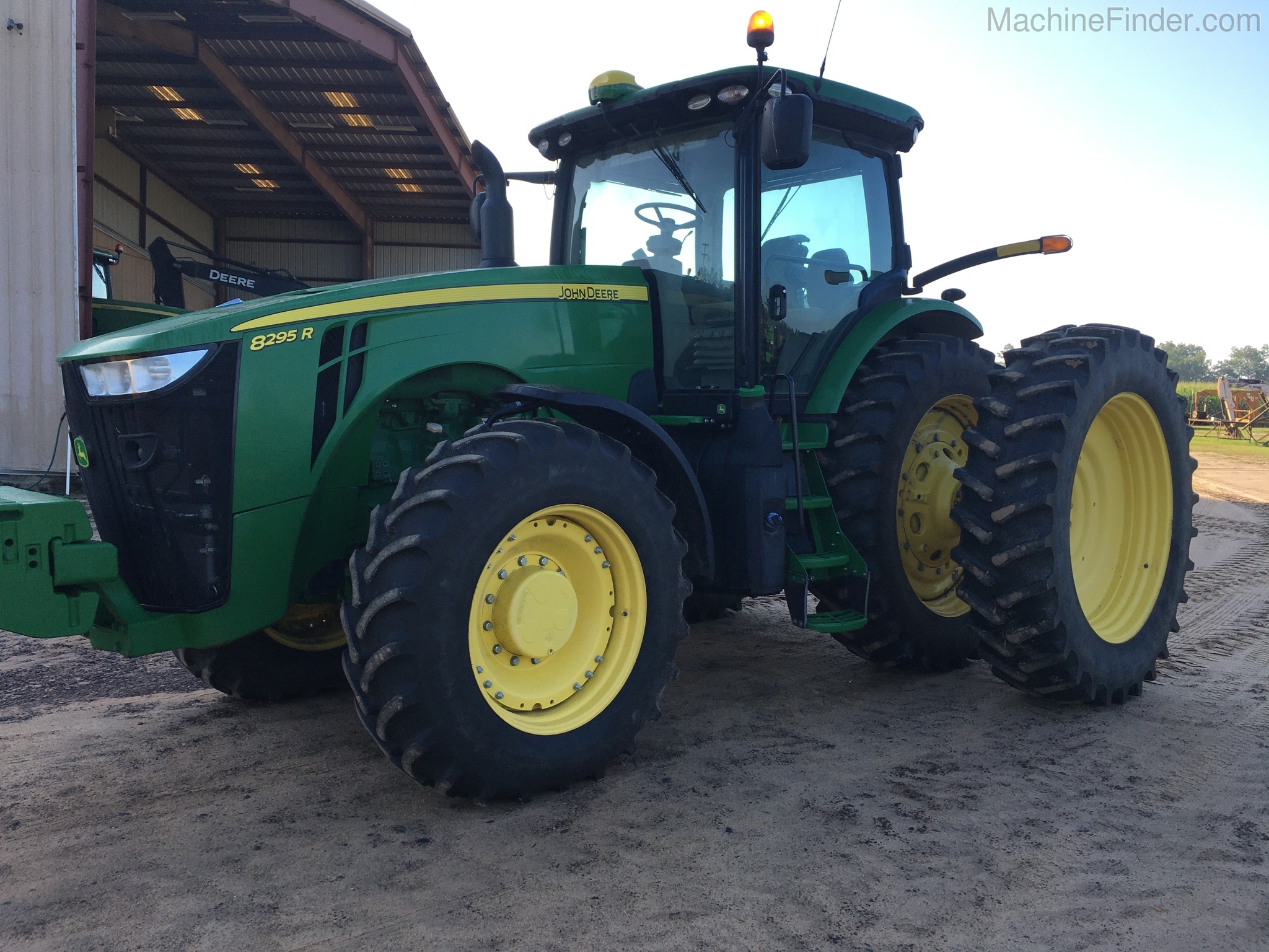 2015 John Deere 8295R Image 1
