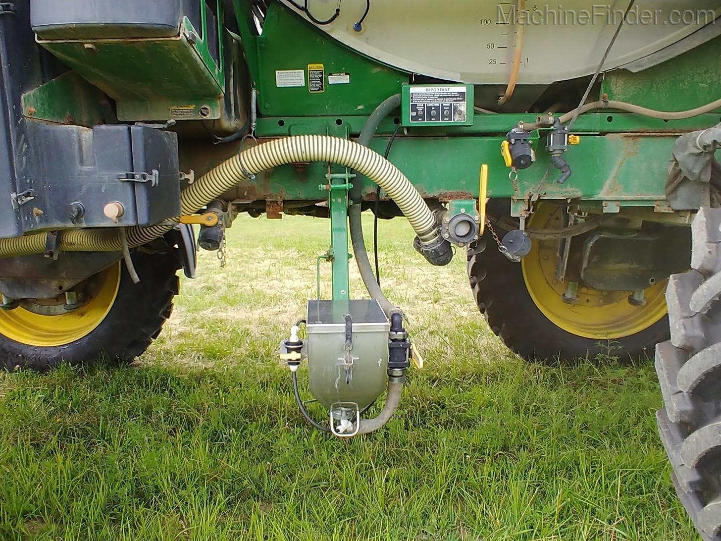 2011 John Deere 4930 Image 24