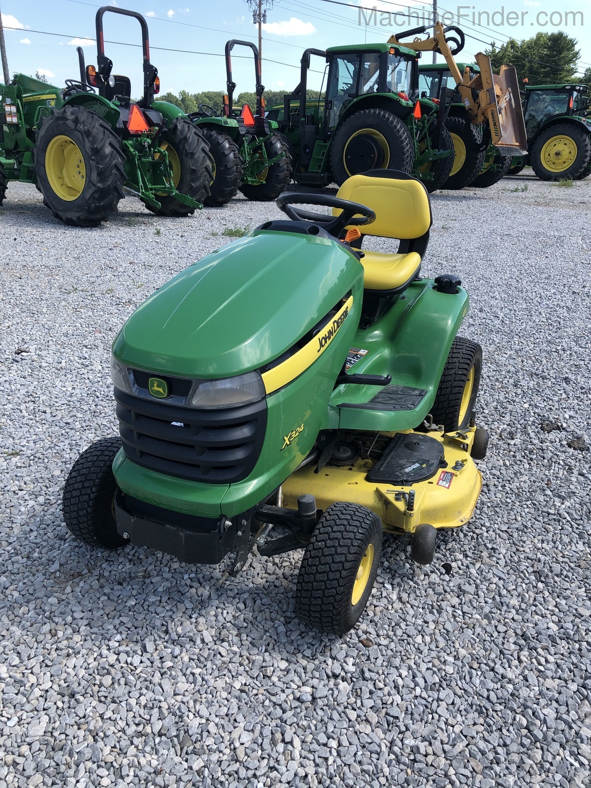 2010 John Deere X324 Image 1