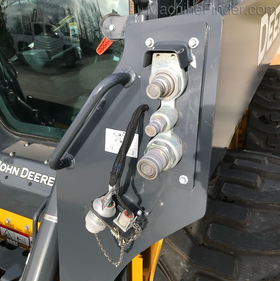 2019 John Deere 324G Image 3