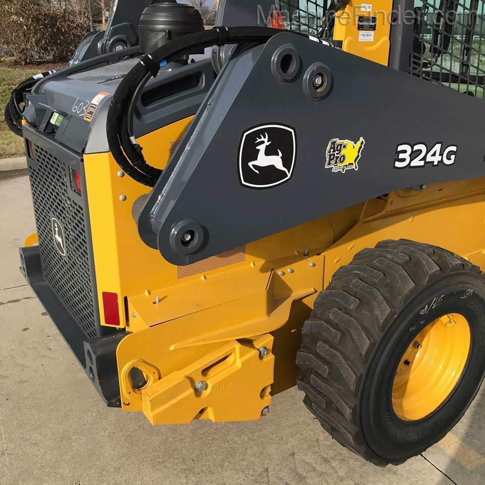 2019 John Deere 324G Image 7