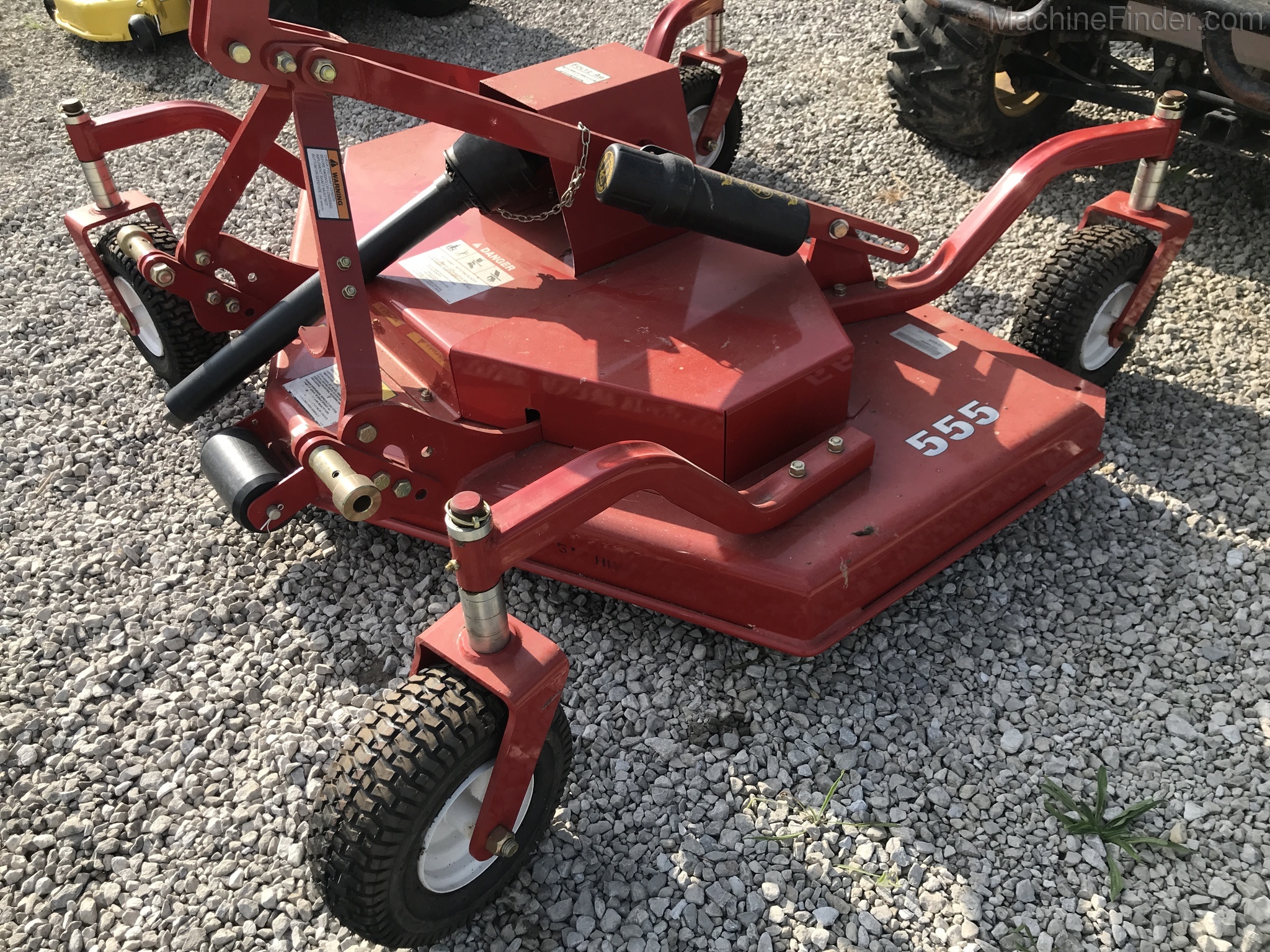 2019 Farm King 555 Image 2