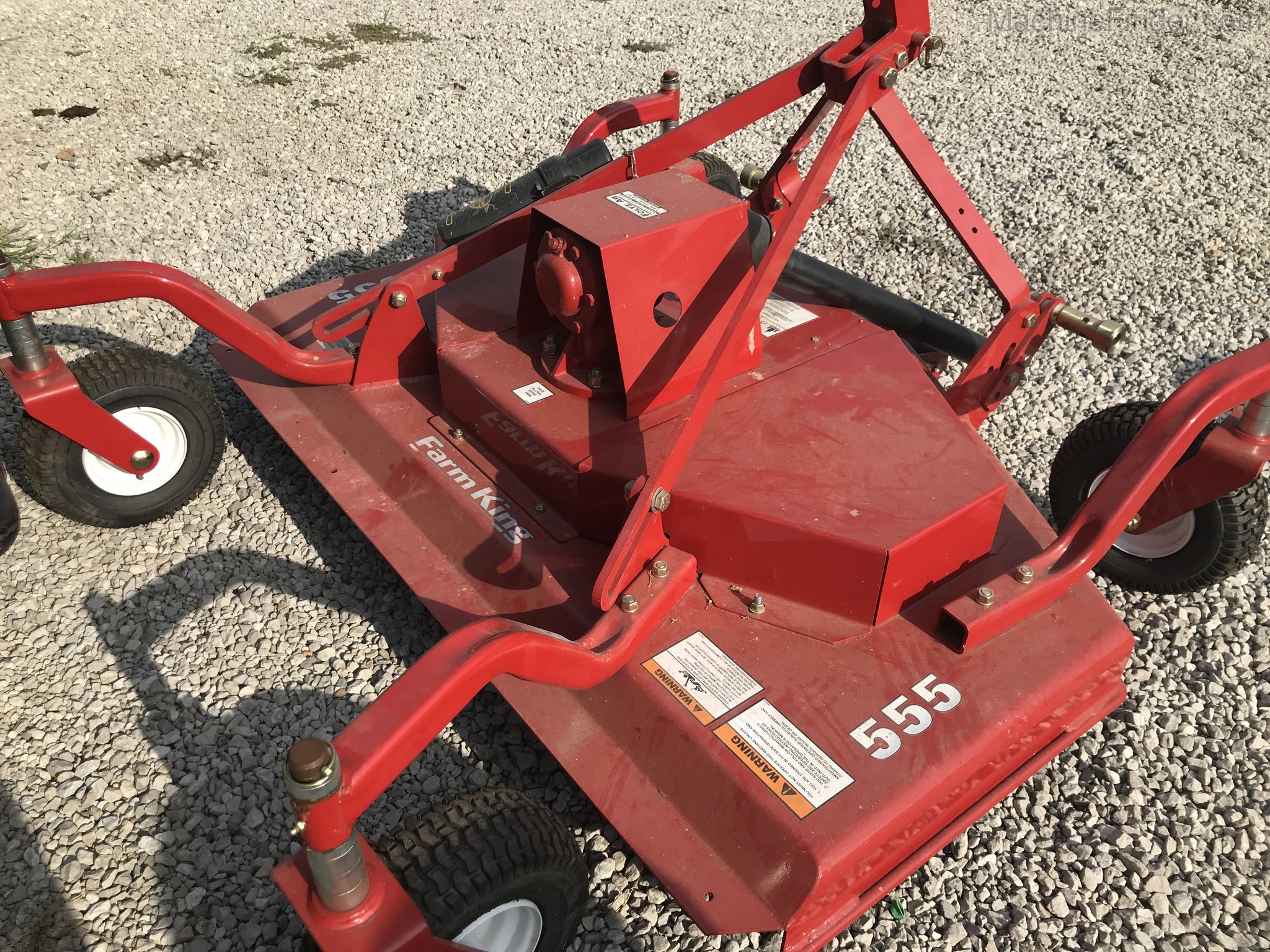 2019 Farm King 555 Image 5