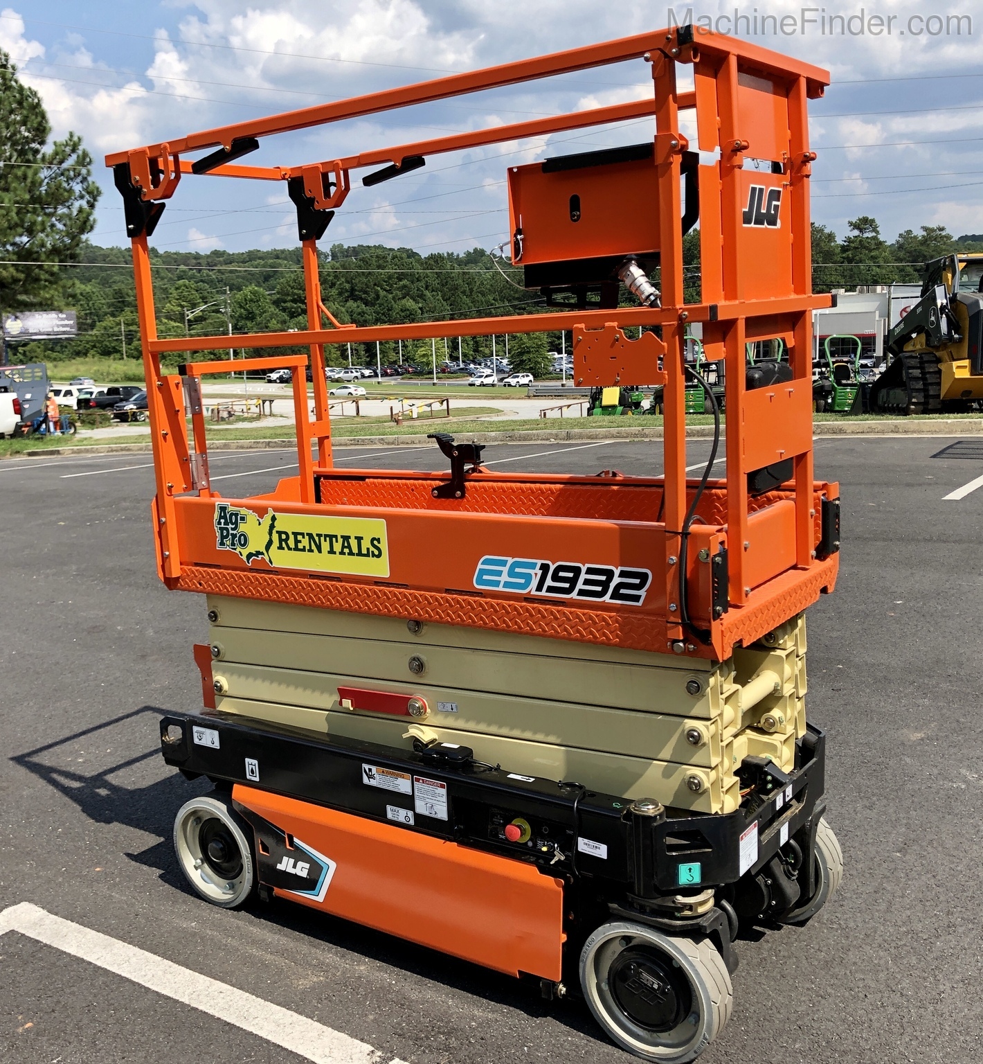 2020 JLG 1932ES Image 1