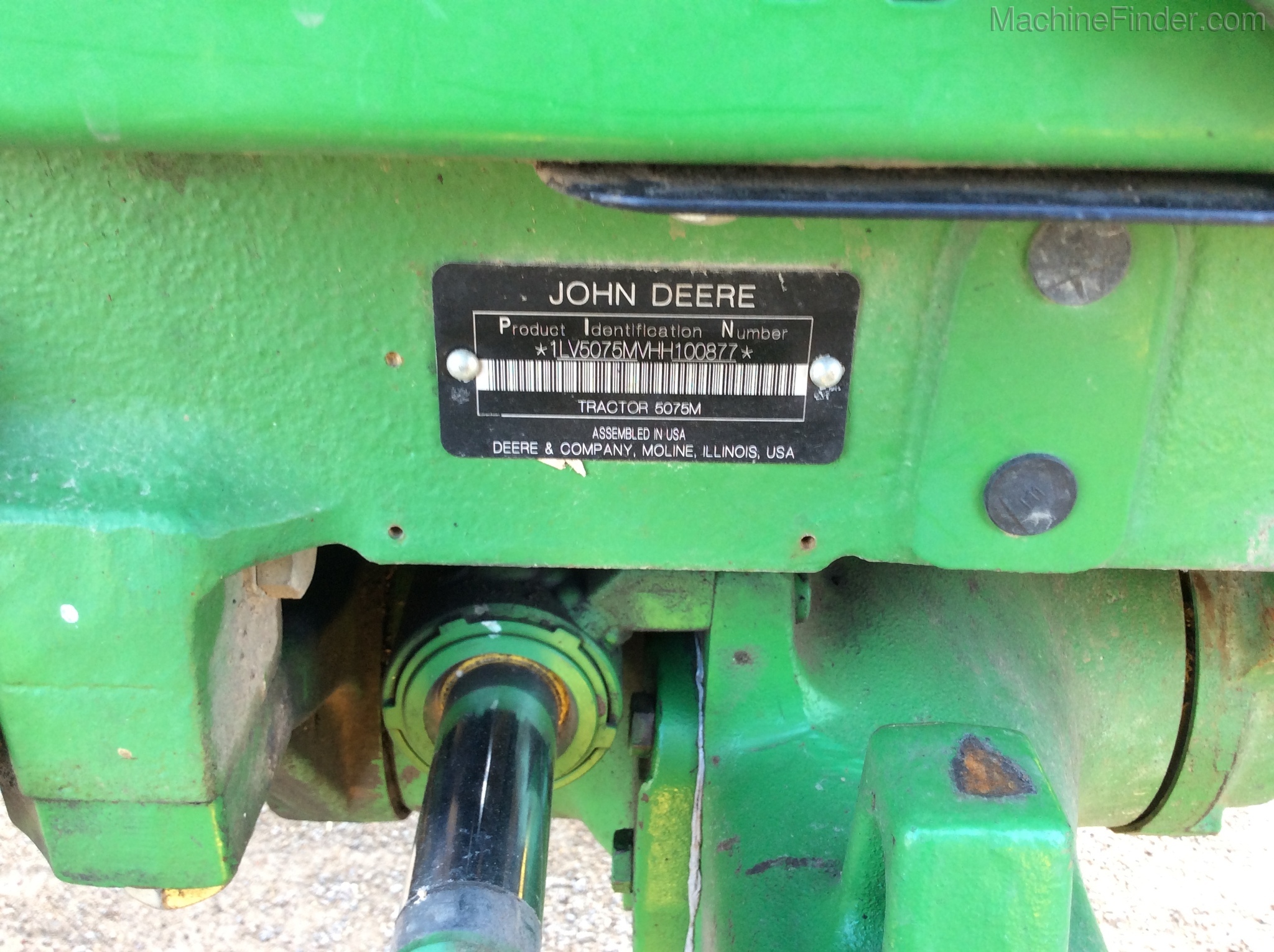 2017 John Deere 5075M Image 2