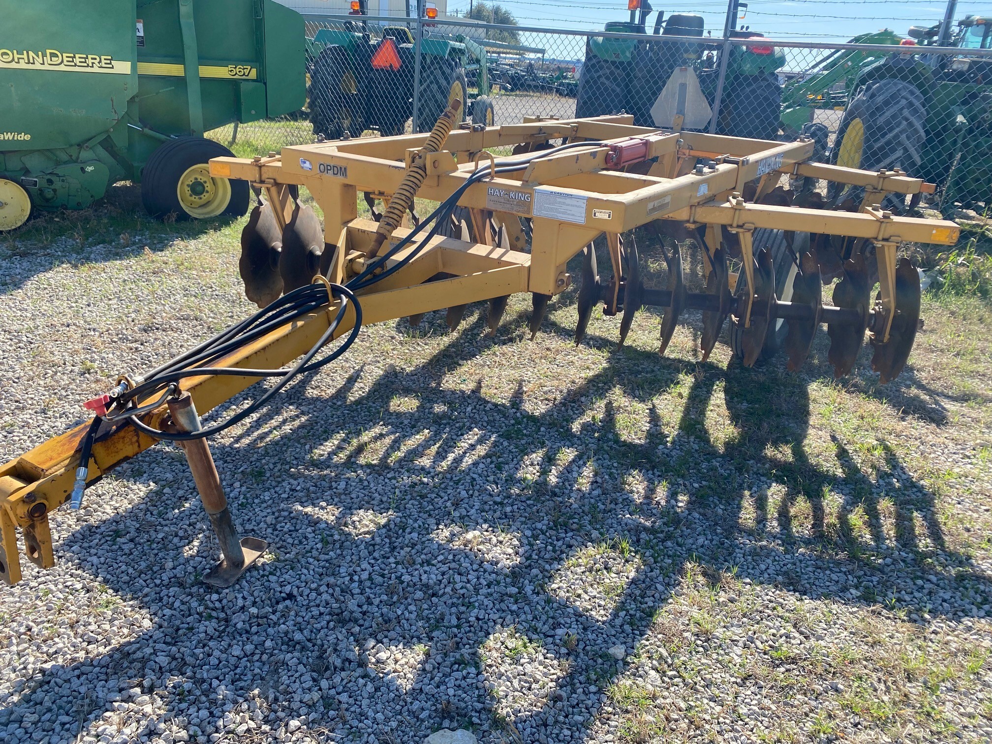 Hay King 10.5' Disk Image 1