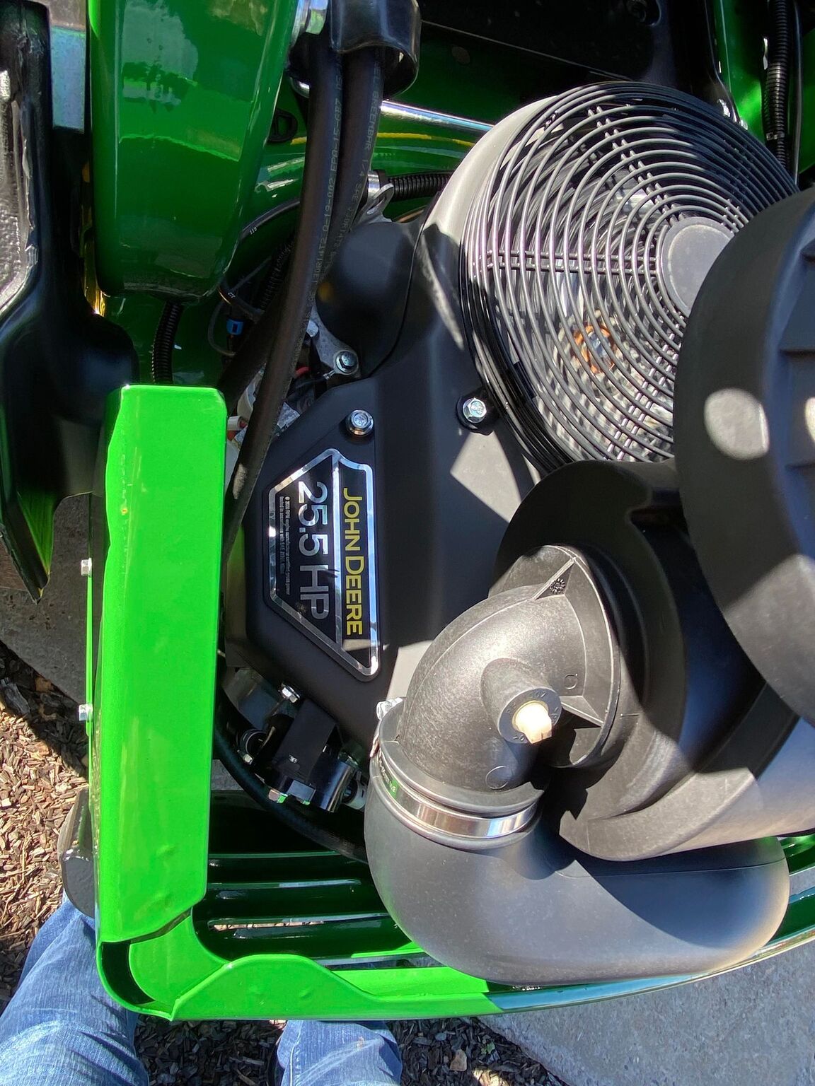 2022 John Deere Z930M Image 2