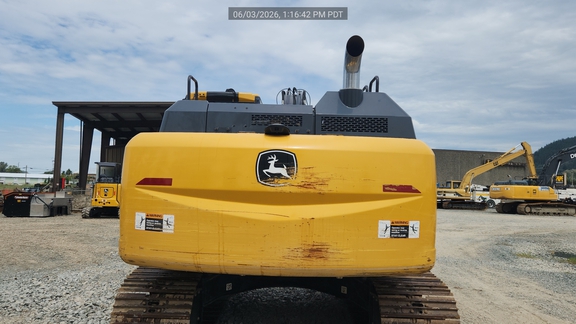 2022 John Deere 210G LC