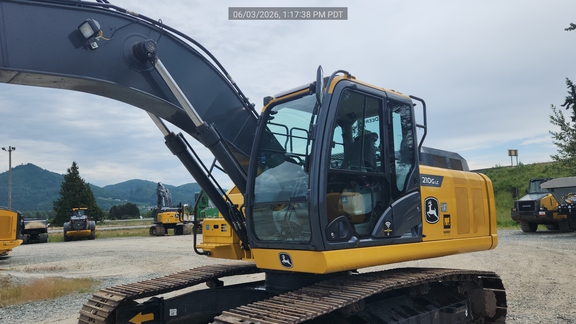 2022 John Deere 210G LC