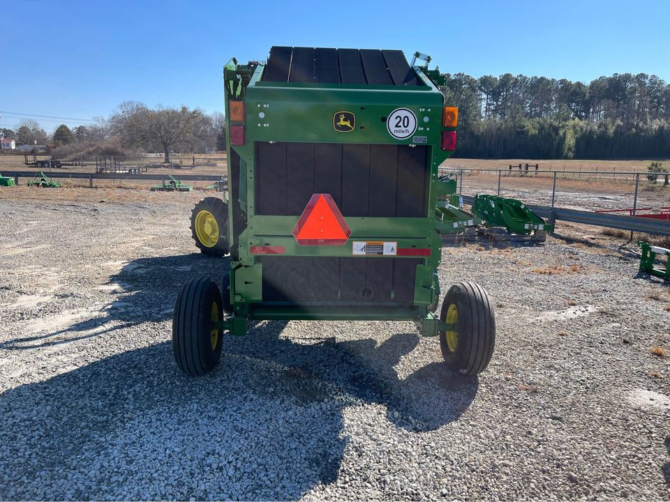 2022 John Deere 450E Image 5