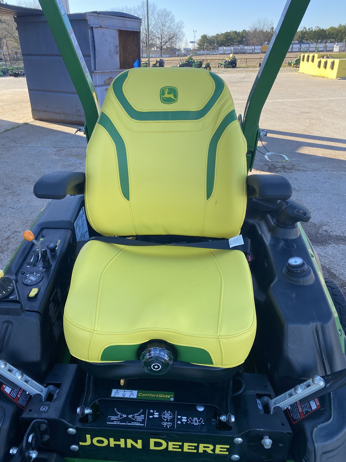 2021 John Deere Z950M Image 3
