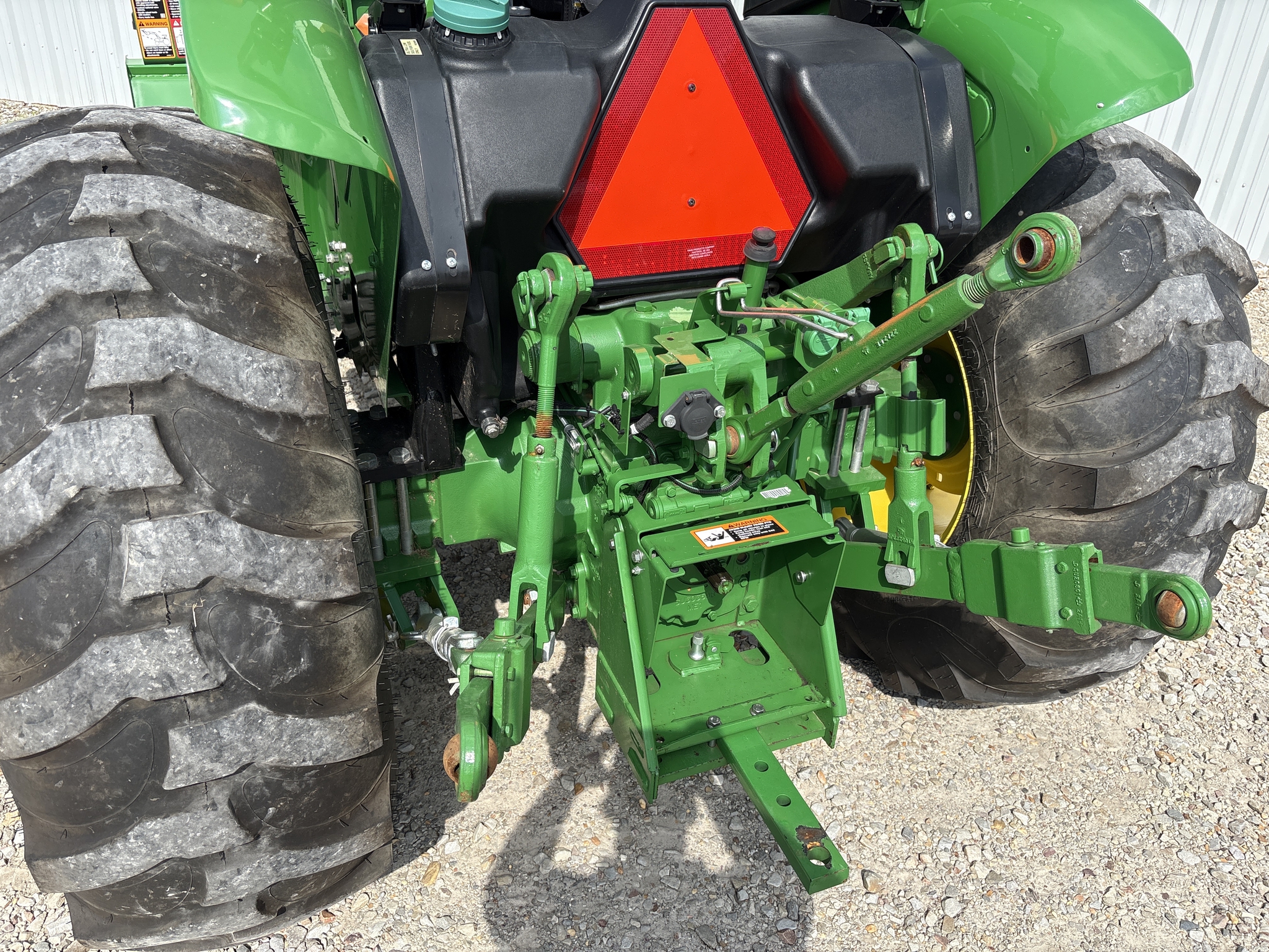 2024 John Deere 5060E Image 9
