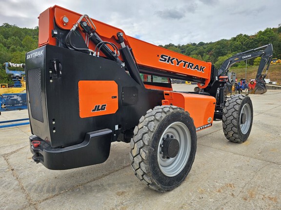 2024 Skytrak 8042