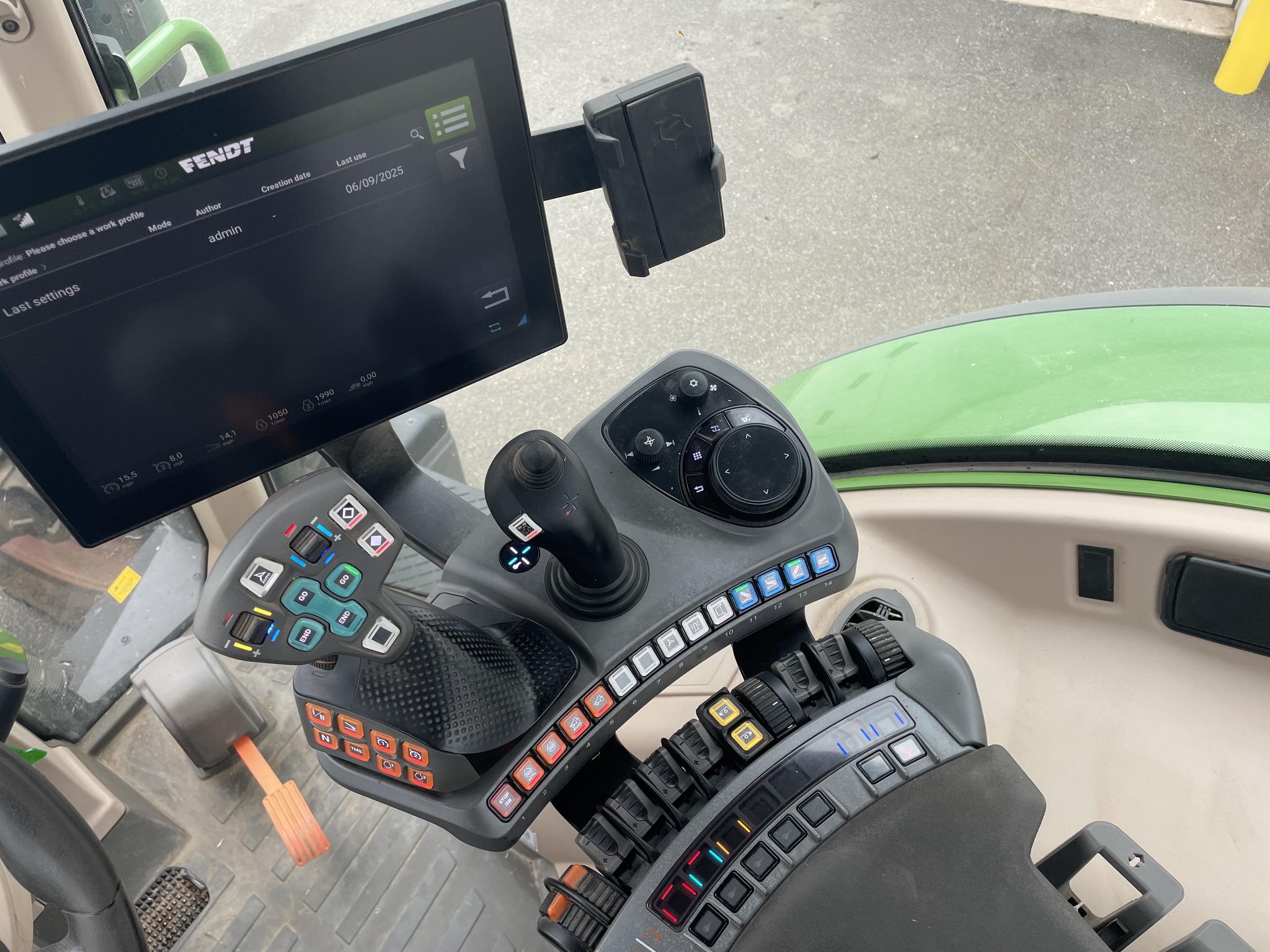 2022 Fendt 720 Gen6 Image 12