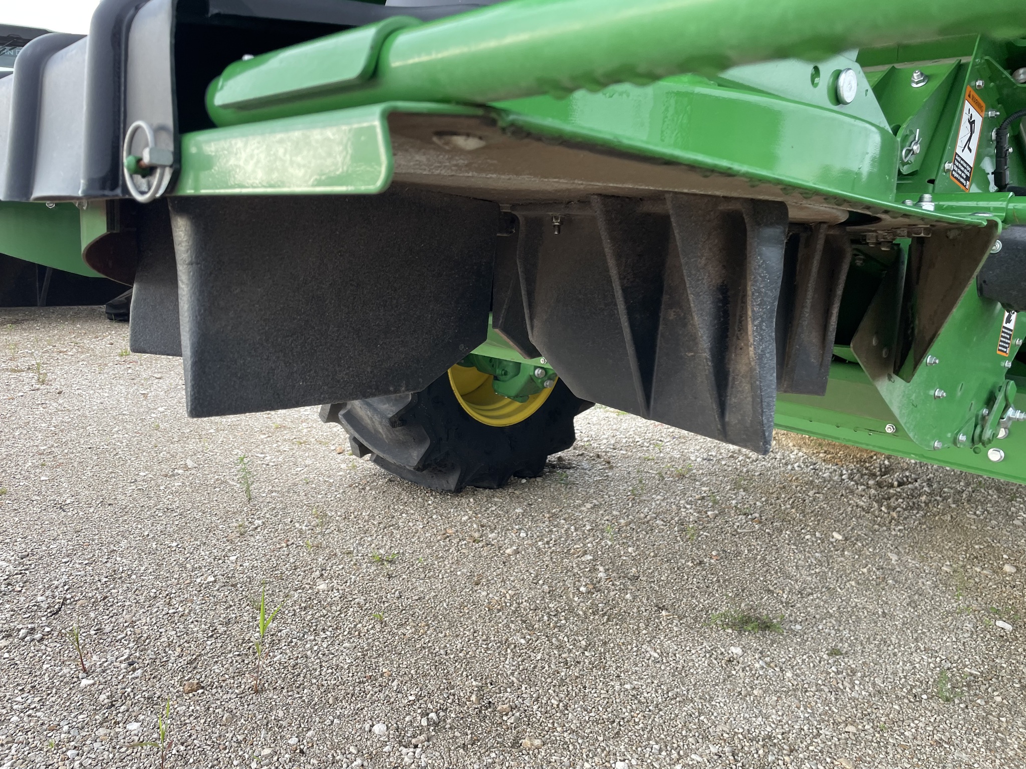  2024 John Deere S780 at Heritage Tractor in Geneseo, IL