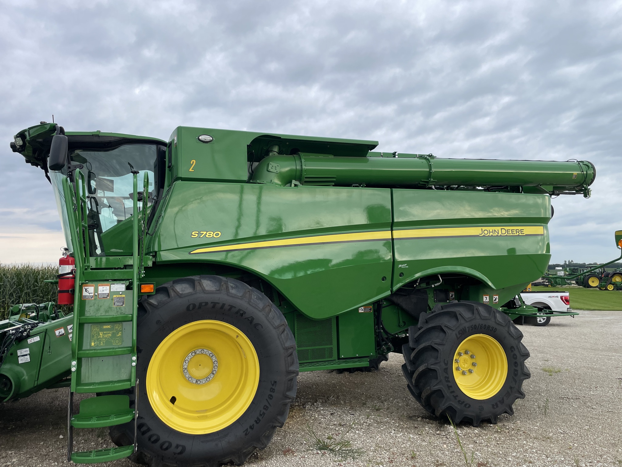  2024 John Deere S780 at Heritage Tractor in Geneseo, IL