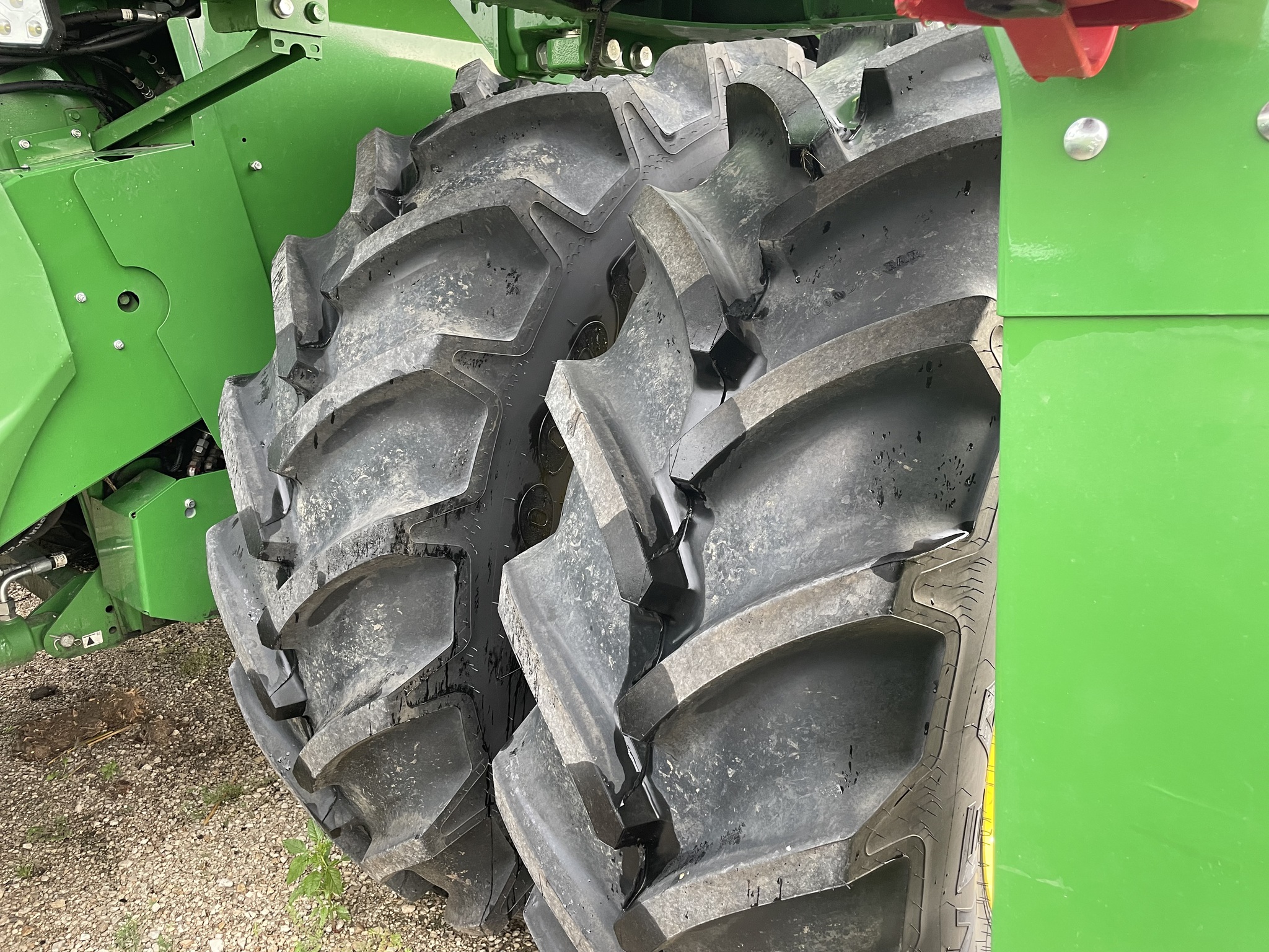  2024 John Deere S780 at Heritage Tractor in Geneseo, IL