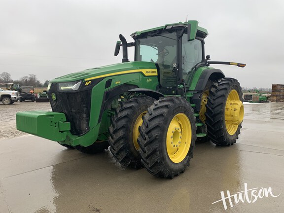 Photo of 2024 John Deere 8R 340